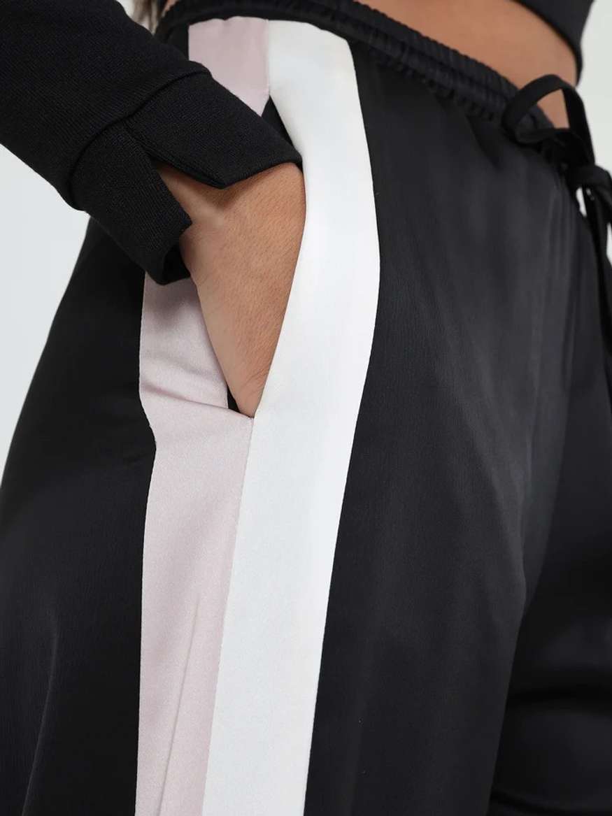 【NONCODE】(Unisex) ReusiaCargo String Pants NEV Solid Reflective Strip Drawstring Pants – nevstudio