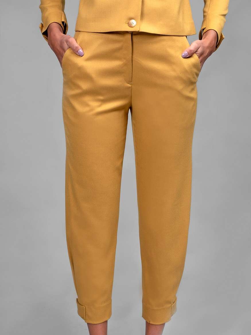 Buy Men Brown Textured Carrot Fit Formal Trousers Online - 355614 | Peter  England